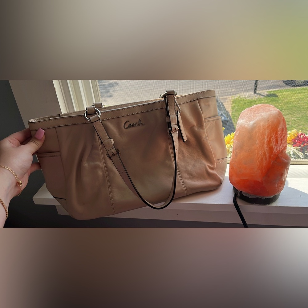 cream coach bag